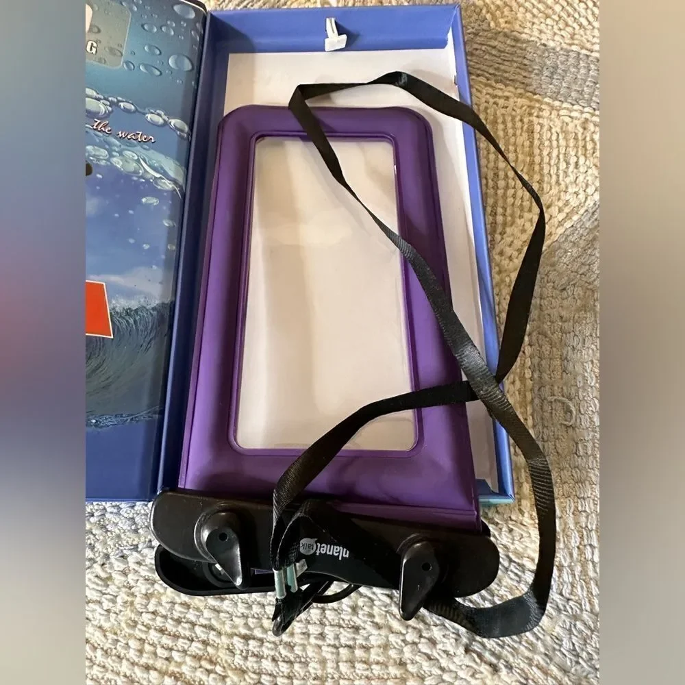 Planet earth waterproof cellphone holder